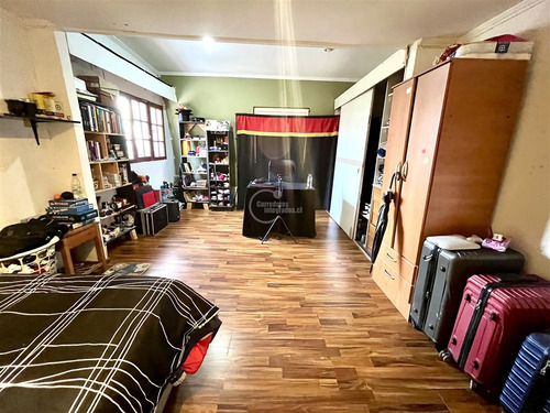Casa En Venta De 5 Dorm. En Las Condes