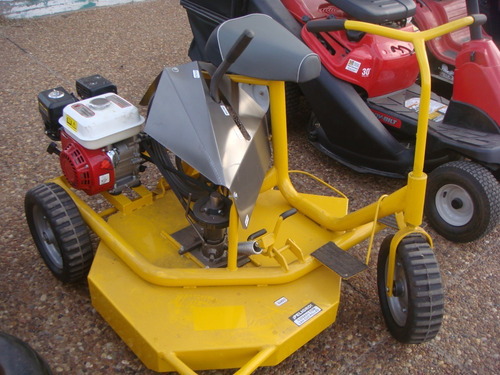 Imagen 3 de 7 de Tractor Cortacésped 90cm 13hp Arranque Manual