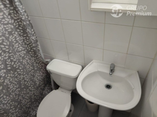 Acogedora Casa De 2 Dorm. Y 2b En En Venta En Maipú