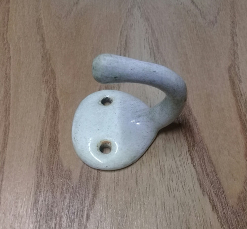 Antiguo Perchero De Pared Enlozado Blanco Buen Estado Blanco Enlozado (Usado)