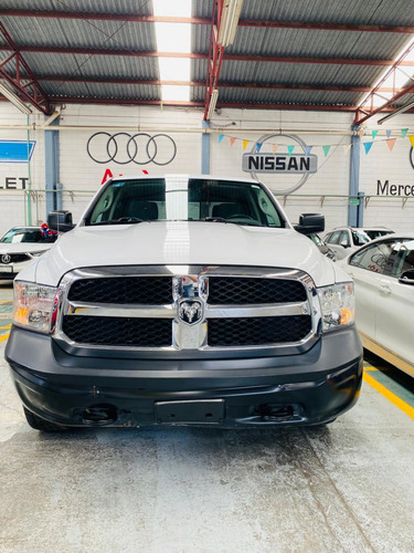 Dodge Ram 2500, Slt V8, 4x4 2017