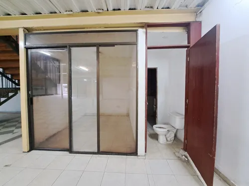Bodega En Arriendo En Centro. Cod A12214