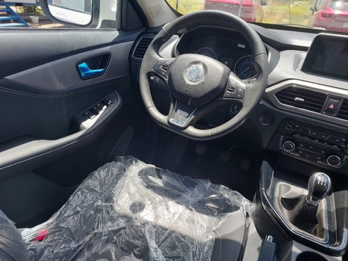 Dfsk 560 Suv 4x2 1.8 Con Solo 221km 2025