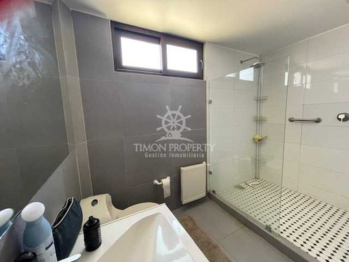 Venta Casa 1.100 Mts2, Piscina Temperada (104034)