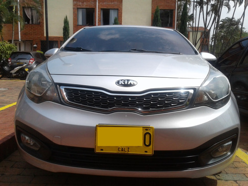 Kia Rio Ub Ex 2015 Sedan Motor 1248 Gasolina Particular