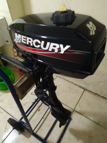Imagem 1 de 1 de Motor Mercury 3.3 Hp 10 Horas De Uso 2015/2016