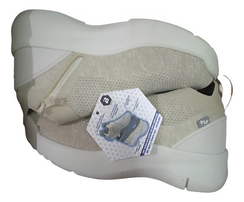 Tenis Balance Beige