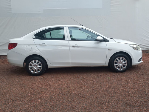 Chevrolet Aveo 1.5 Ls Mt
