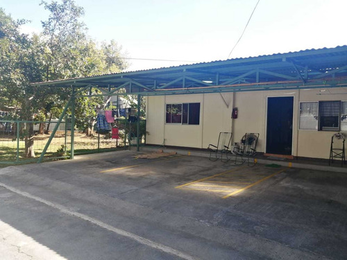 Imagen 2 de 10 de Lote Con 4 Apartamentos Y Casa