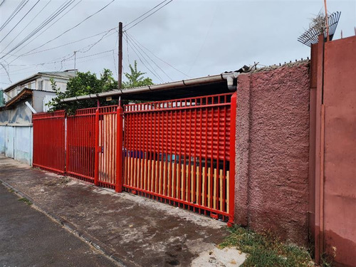 Casa En Venta De 5d-2b Y 2 Est Padre Hurtado Pasaje Tulipán 