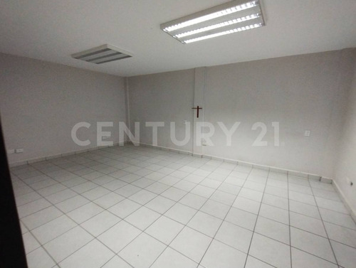 Bodega Comercial En Renta En La Ol. Industrial Lincoln