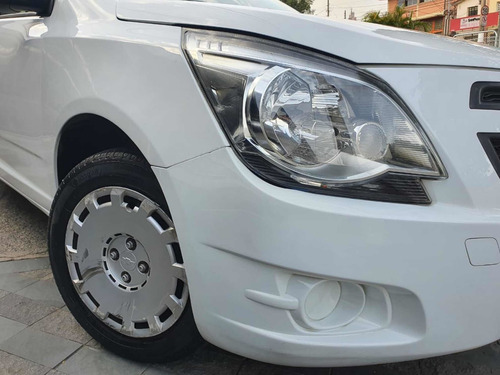 Imagem 7 de 10 de Chevrolet Cobalt 2015 1.4 Ls 4p