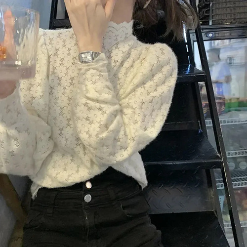 Top De Manga Larga Ajustado Con Cuello Alto Y Encaje Para Mu