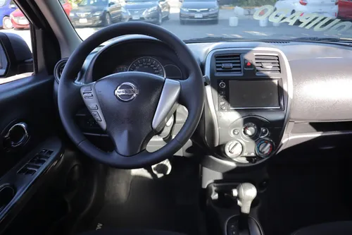 Nissan March 1.6 Advance At