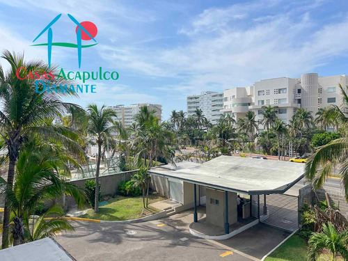 Cad Aura A 006. Balcón Con Vista Parcial Al Mar. En Edificio Con Club De Playa
