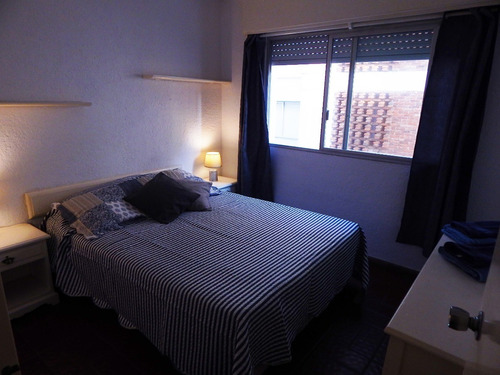 Imagen 8 de 15 de Funcional Y Acogedor Apartamento En La Península, 1 Dorm 3 Pers. A 150 Mts. Del Puerto De Punta Del Este, 2 Cuadras De Gorlero, 10 Min De La Terminal De Buses.