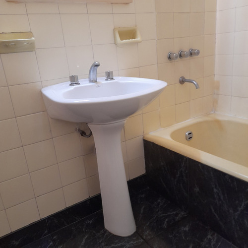 Venta Dpto. 3 Ambientes Apto Profesional Con Balcon Francés Super Luminoso, Todo Luz Y Sol-venta Dueño Directo