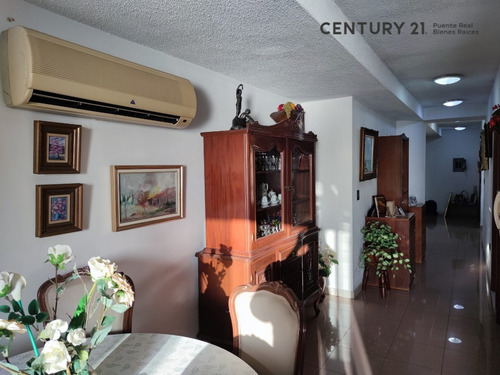 Imagen 5 de 11 de Alquiler En Residencias Galería Colon. Puerto La Cruz.