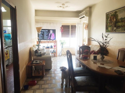 Imagen 3 de 14 de Dpto 3 Amb. Zona Céntrica Caseros