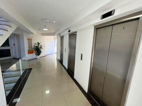 Hermoso Departamento En Coral State
