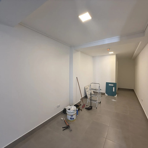 Venta De Local Comercial - Pleno Centro De Santiago 19mts2