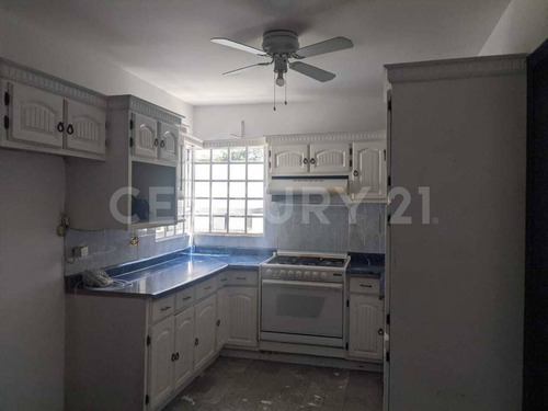 Imagen 3 de 16 de Venta De Casa Al Norte Cerca De Uach!!! Residencial Universidad!!!