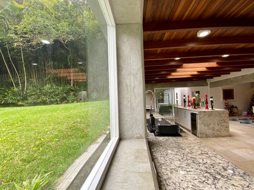 Se Vende  Apto 360m² 3h+1s/4b+1s/2p Alto Hatillo