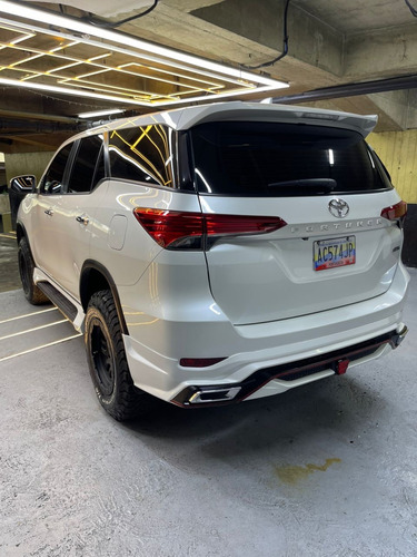 Toyota Fortuner 2023