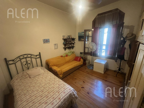 Casa/ph En Venta En Devoto, 5 Ambientes Con Gran Terraza