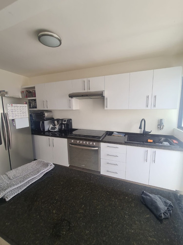 Imagen 3 de 20 de Casa En Venta. Zibata 3 Recamaras + Cuarto De Juegos Roof Garden .