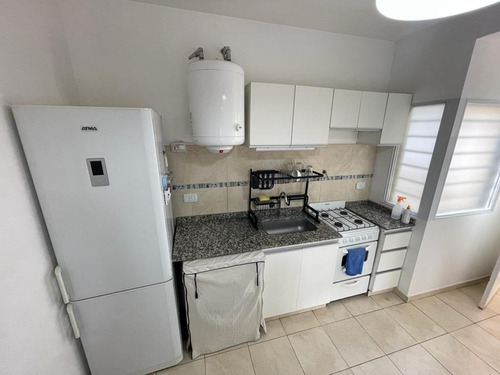 Imagen 9 de 18 de En Venta Departamento 2 Ambientes En Planta Alta Con Cochera