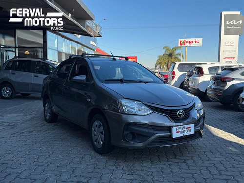 Toyota Etios X b sedan