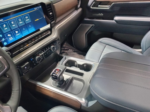 Chevrolet Silverado 5.3 V8 High Country