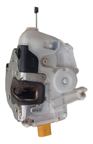 Fechadura Porta Esquerda Vw Saveiro 2020 - 5u3837013aa (Usado)