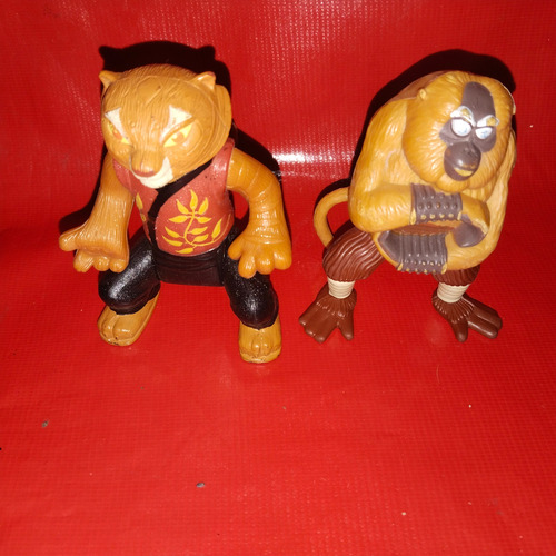 2 Figuras De Kung Fu Panda El Guerrero Dragon De Uso (Usado)