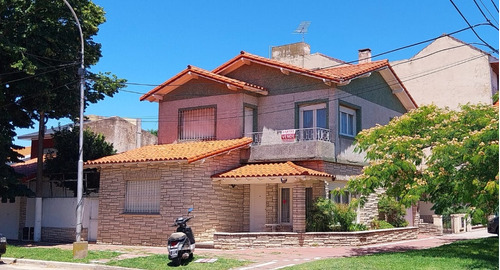 Chalet En Venta, 4 Ambientes- Miramar