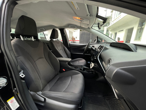 Toyota Prius 1.8 Base Cvt