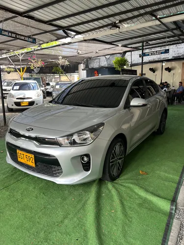 Kia Rio 1.4 Vibrant At