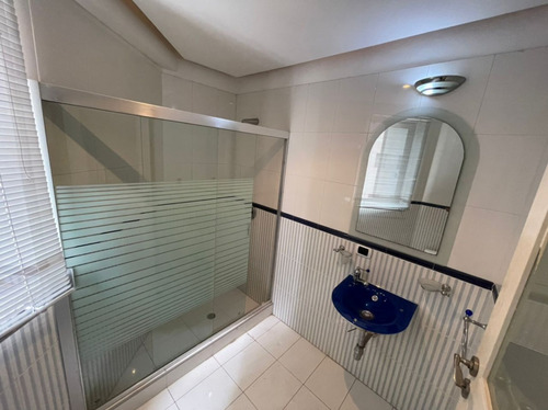 Imagen 3 de 24 de Apartamento En El Parral De 207 Mtrs