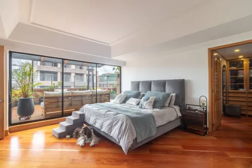 Apartamento En Venta En Chicó Navarra. Cod V16129