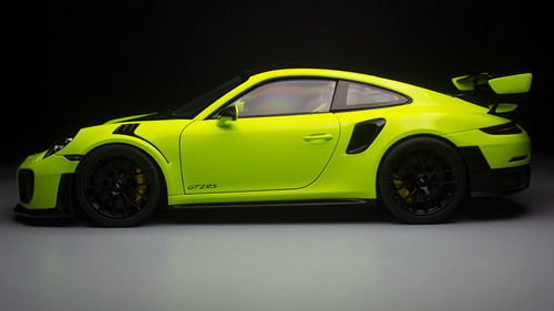 Porsche 911 Gt2 Rs (991) Weissach Package 1/18 Autoart Pts Acid Green