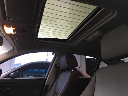 Bmw Serie 3 2.5 325i Sedan Executive 2010