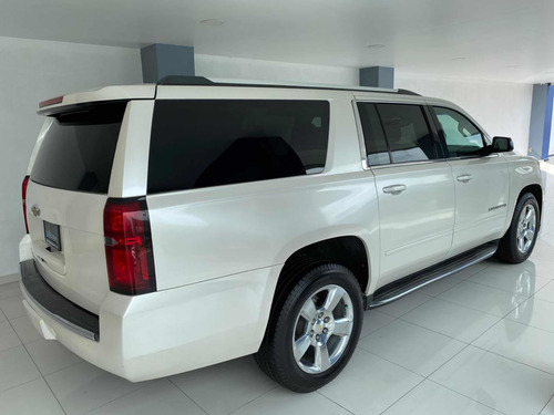 Imagen 5 de 14 de Chevrolet Suburban Ltz