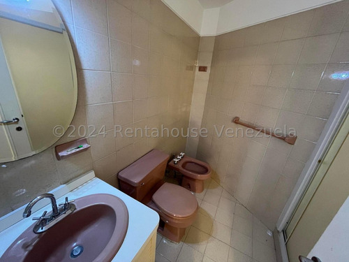 Alquiler De Elegante Apartamento En Colinas De Valle Arriba / Cl. Mls-24-21087