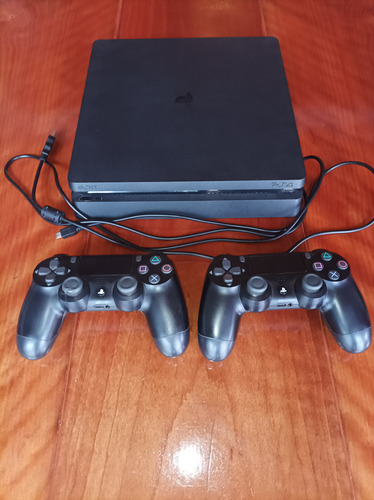 Consola Ps4 Sony Slim 500gb Sus Cables + 2 Mandos Y Cargador