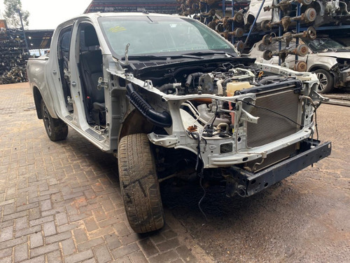 Sucata Toyota Hilux 2021 Diesel 204 Cvs