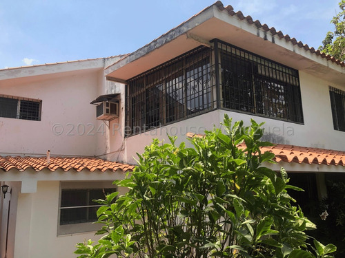  *mm&ne/  Casa  En Venta.  El Pedregal Barquisimeto  Lara, Venezuela , Maribelm & Naudye/  5 Dormitorios  4 Baños  420 M² 