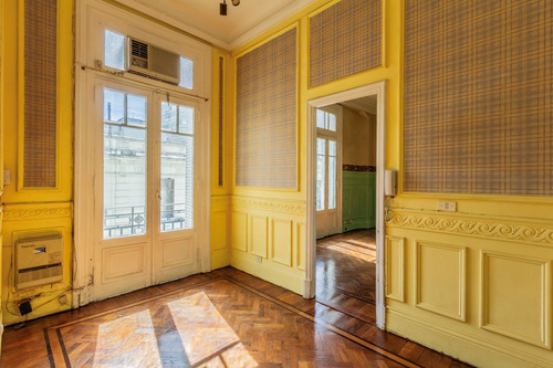 Semipiso Estilo Francés - Apto Profesional - Congreso