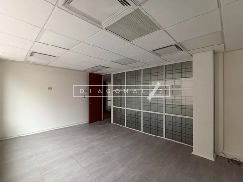 Oficina En Arriendo En Barrio El Golf