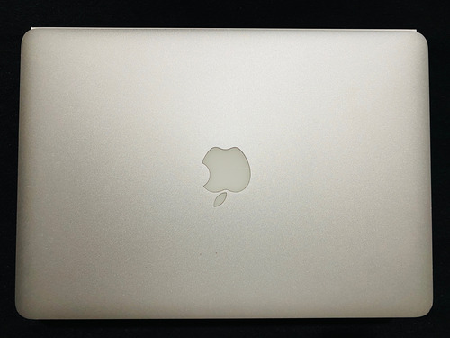 Macbook Air 2017 (usado)